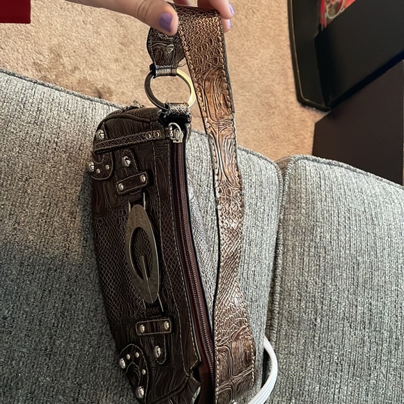 Vintage Guess purse handbag one strap one zipper - Picture 2 of 7